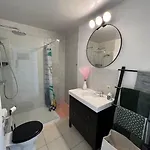 Apartamento Bright, Spacious Nearby *